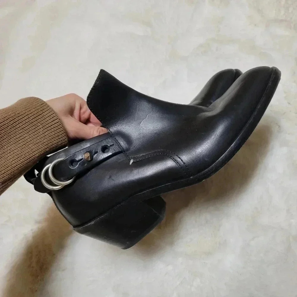 Rag & Bone Sullivan Black Low Heel Bootie 37 Leather Western - Picture 5 of 8